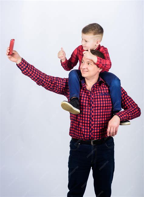 Sabo con su atuendo de noble de niño