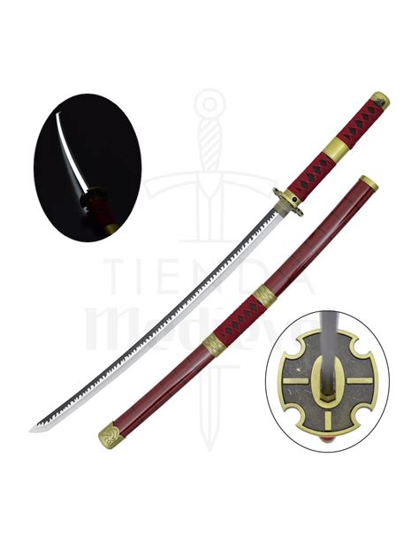 Primer plano de la katana Sandai Kitetsu, mostrando su hoja y empuñadura.