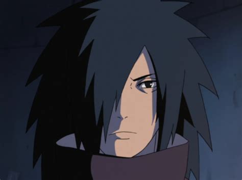 Madara siendo revivido por el Edo Tensei