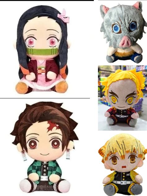 Caja de peluches de Demon Slayer con varios personajes