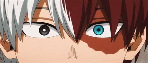 El ojo izquierdo de Shoto Todoroki con cicatriz de quemadura