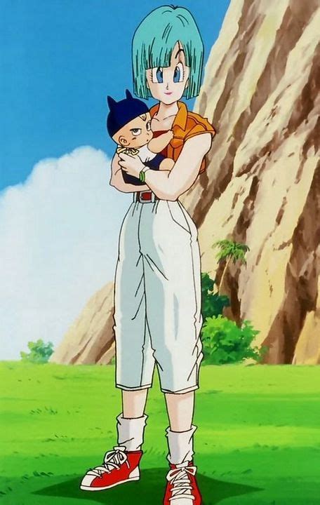 Bebé Trunks en los brazos de Bulma