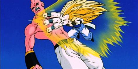 Vegetto en Super Saiyan enfrentándose a Super Buu