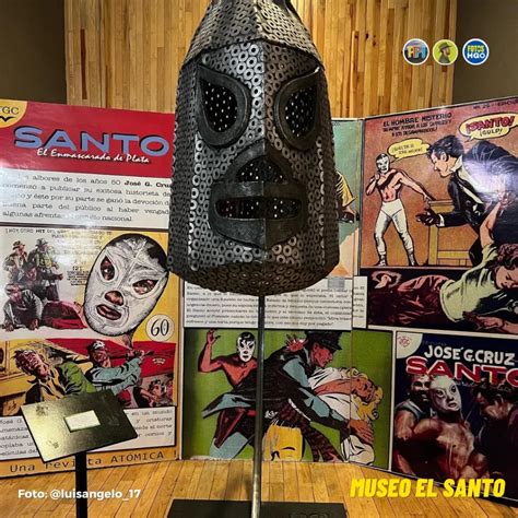 El enmascarado en la oscuridad del sótano