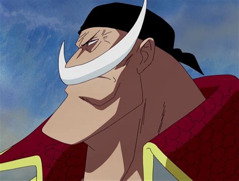 Akainu vaporizando parte del rostro de Barbablanca