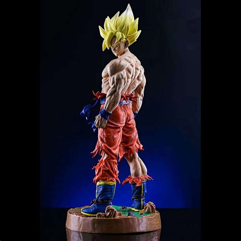 Comparativa de figuras de Goku Super Saiyan
