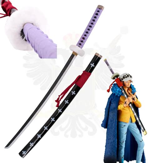 Trafalgar Law con su espada