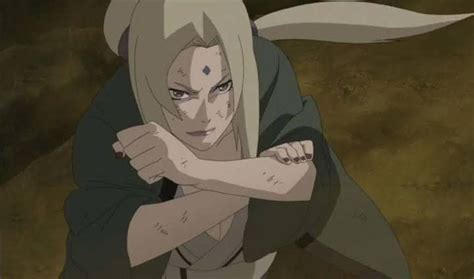 Tsunade liberando su fuerza en combate