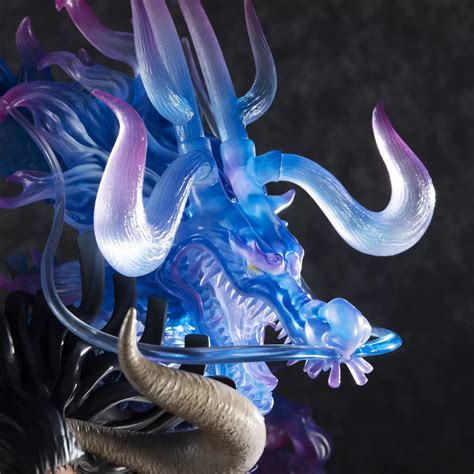 Kaidou de las Bestias en su forma de dragón