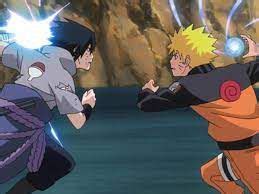 Naruto y Sasuke a punto de chocar sus ataques en la azotea