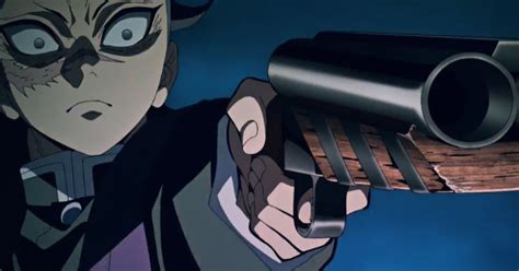 Genya utilizando su escopeta