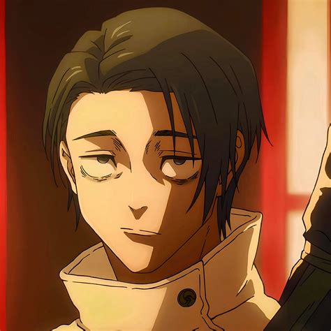 Yuta Okkotsu e Rika como uma maldição