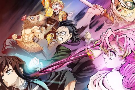 Personajes de Kimetsu no Yaiba en entrenamiento