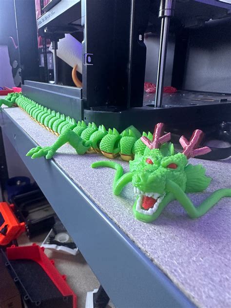 Figura articulada de Shenron