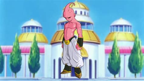 Majin Boo en su forma original, jugando