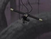 Hiruzen usando a Enma como bastón