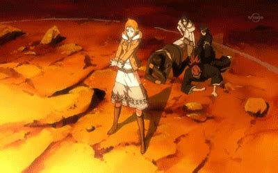 Orihime defendiendo a Rukia con Santen Kesshun