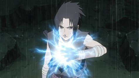 Sasuke atacando a Naruto con Chidori en el tejado del hospital