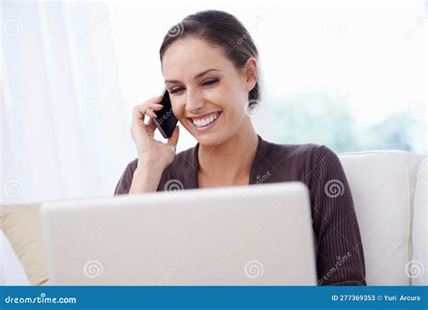 Cobra en su celda hablando con Doranbolt