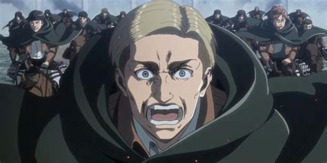 Erwin y sus soldados avanzan hacia el Titán Bestia