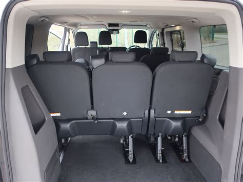 Ford Tourneo Custom 9 plazas