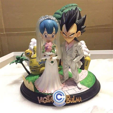 Bulma preparándose para la boda