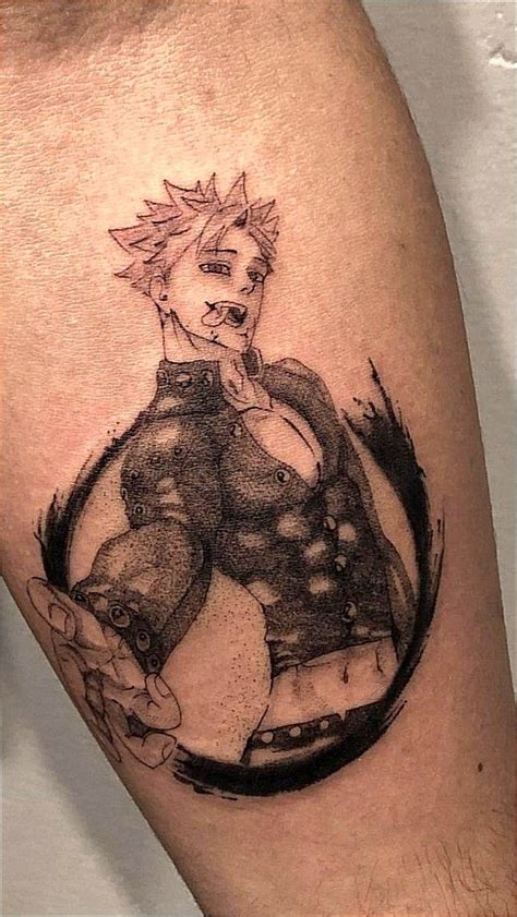 Tatuaje de Ban con el símbolo del zorro