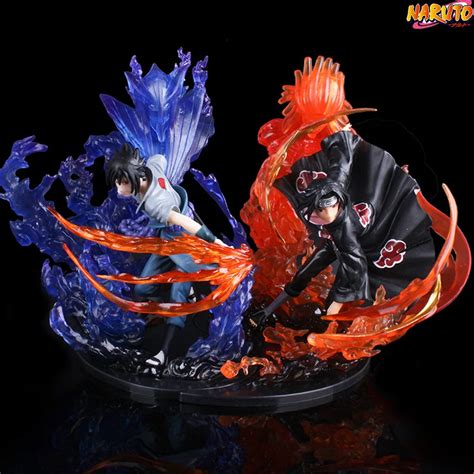 Estatua de Naruto y Sasuke