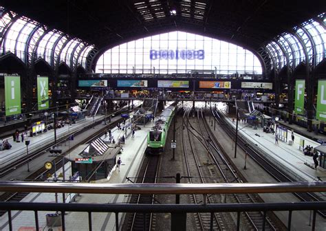 Estación de tren de Oshibana