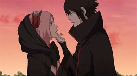 Sakura y Sasuke reencontrándose en el hospital