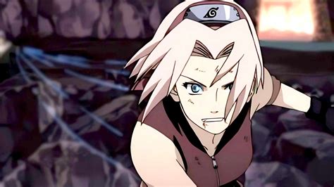 Sakura interviene en la batalla