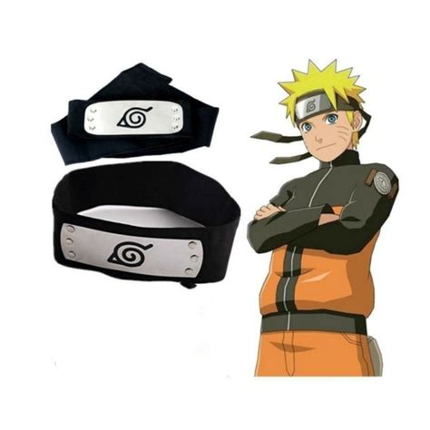 Naruto entregando la bandana a Boruto