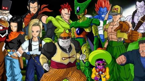 Androides de Dragon Ball Z atacando