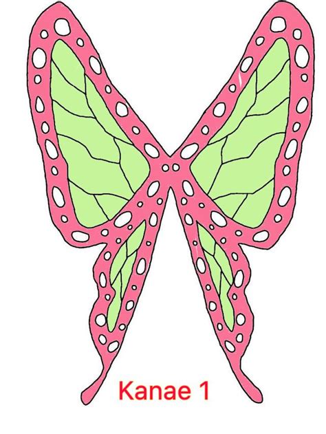Kanae Kochō con su broche de mariposa