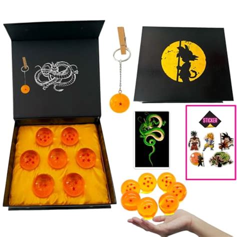 Colección de Bolas de Dragón en un estante