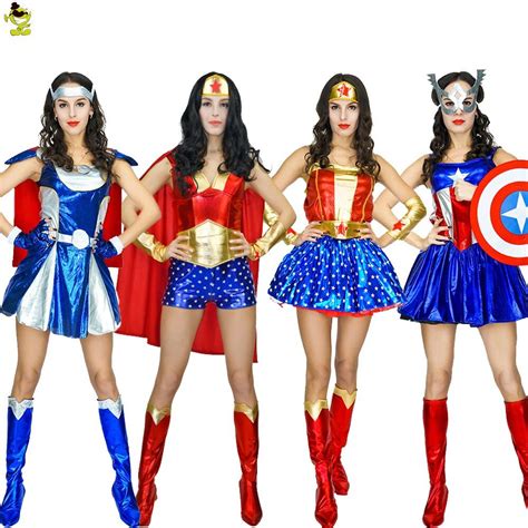 chica disfraz superheroe