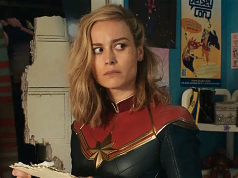 Carol Danvers descubriendo su pasado en la Tierra