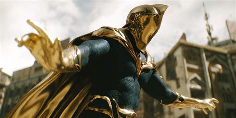 Doctor Fate con su casco