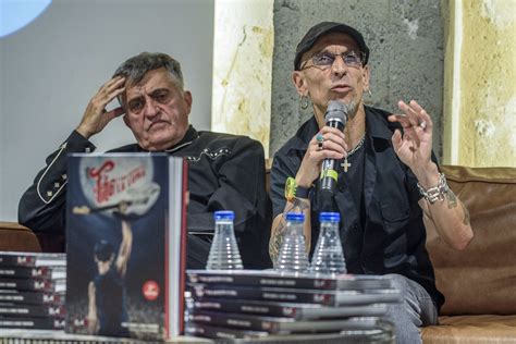 Fito Cabrales y El Gran Wyoming en la presentación del cómic