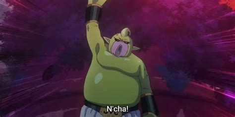 Arale realizando su famosa pose de 