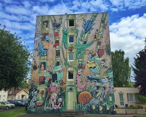 Murales de cómic en las fachadas de Angulema