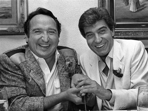 Pajares y Esteso en una escena de cine