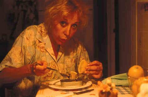 Rosa María Sardá en una escena de cine