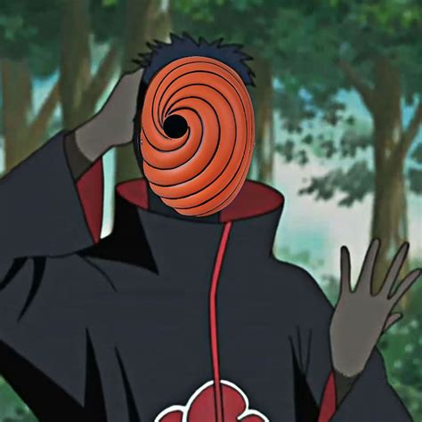 Obito con el traje de Akatsuki