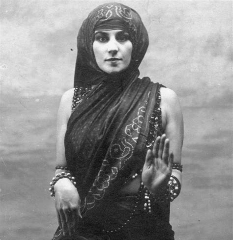 Fotografía de Carmen Tórtola Valencia