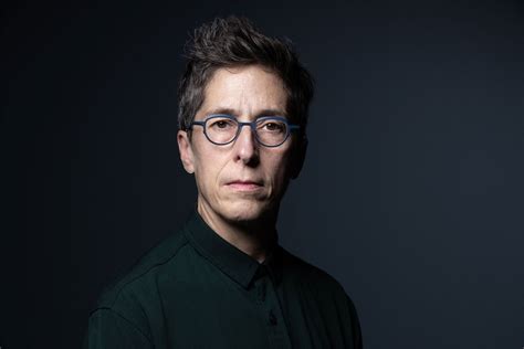 Ilustración de Alison Bechdel y su padre Bruce