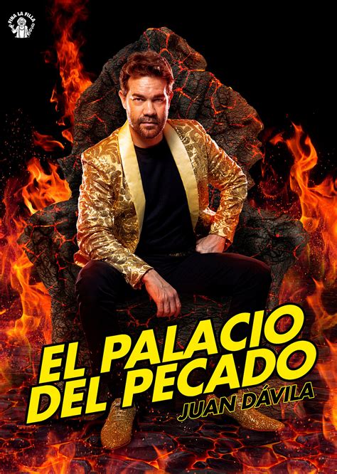 Juan Dávila en un escenario de comedia