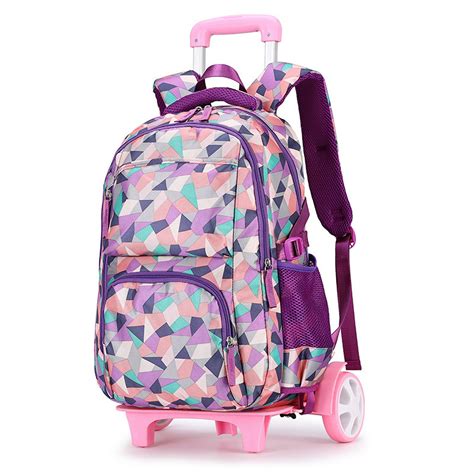 Infografía comparando mochilas con ruedas y tradicionales