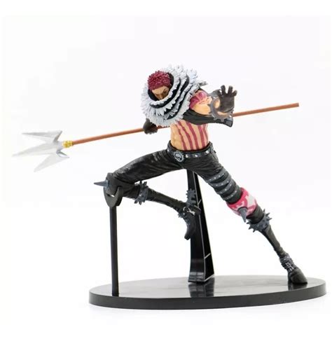 Katakuri empuñando su tridente Mogura