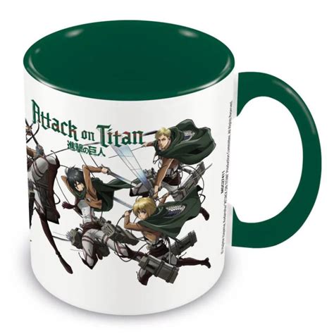 Taza de Attack on Titan con cambio de calor